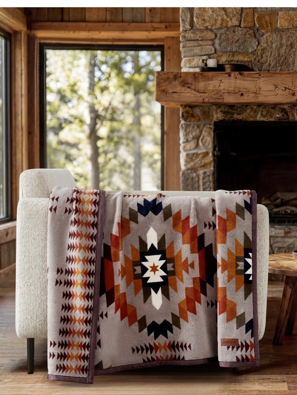 (6) Pendleton Reversible Plush Throws (Sonoran Dusk)